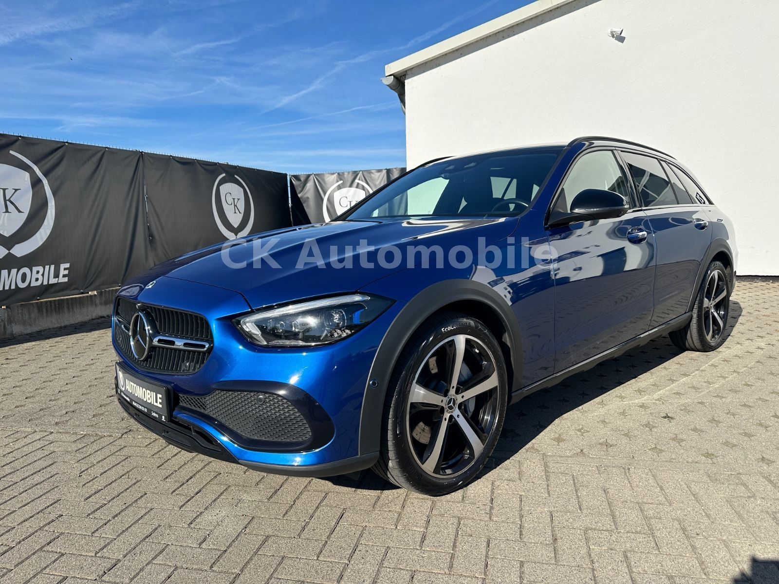 Fahrzeugabbildung Mercedes-Benz C 220d 4Matic All Terrain Avantgarde/Pano/360°K