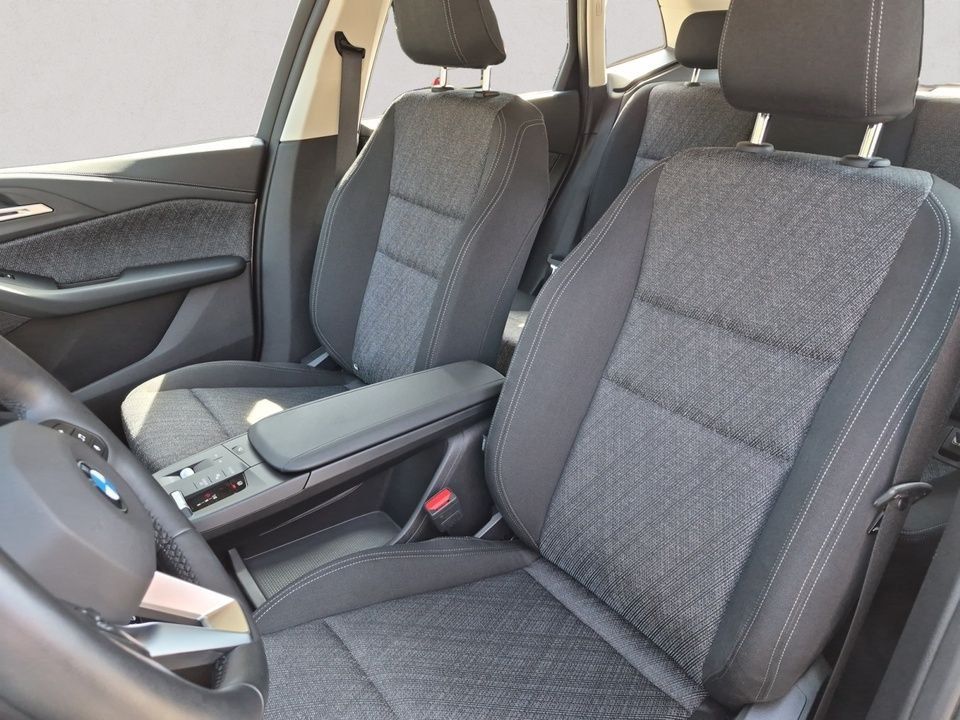 BMW 223 Active Tourer - Bild 14