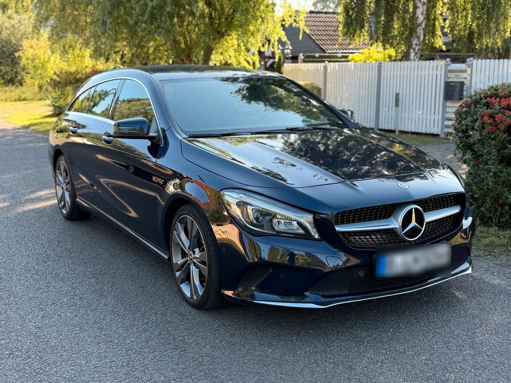 Image of Mercedes-Benz CLA 180
