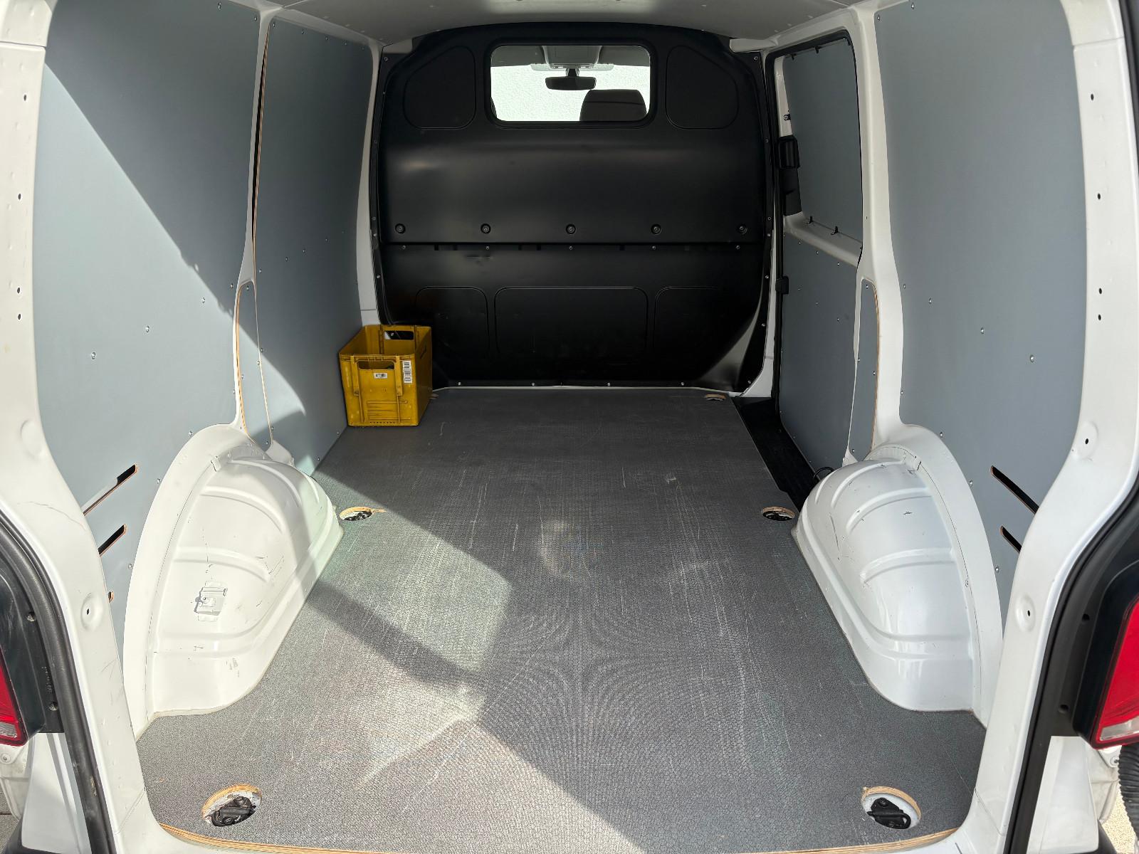 Volkswagen T6 Transporter 2.0, Kamera, AHK, Heckscheibe