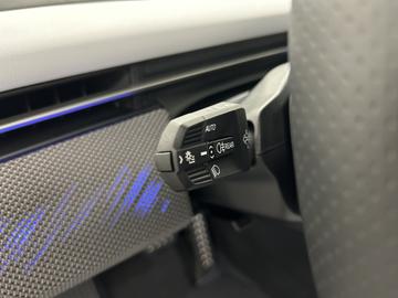 2025 BMW IX3 缩略图 37