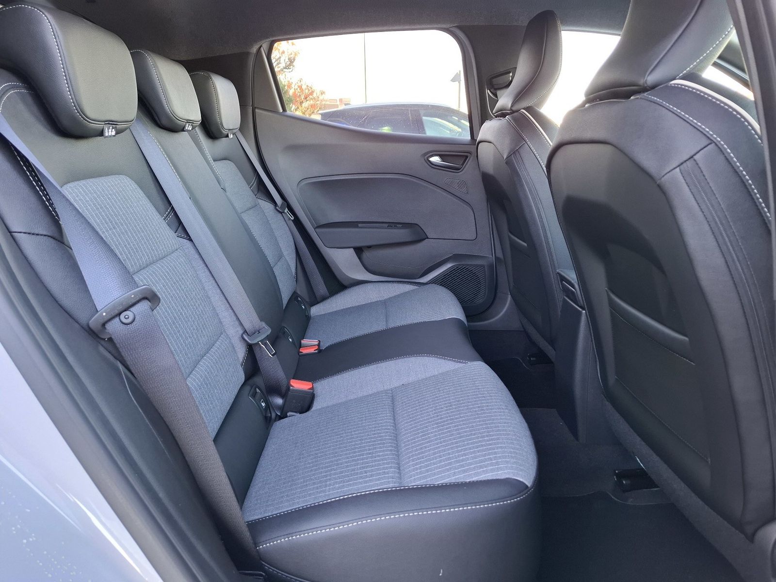 Renault Clio - Bild 13
