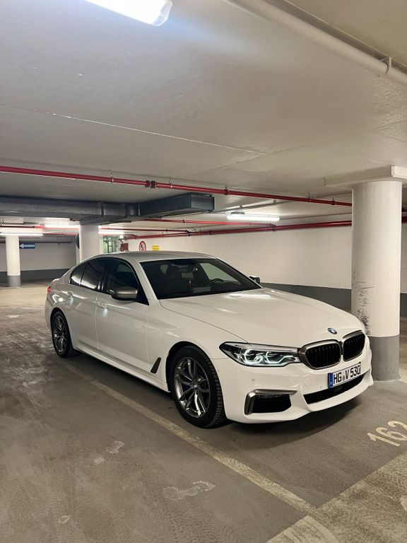 Image of BMW 530