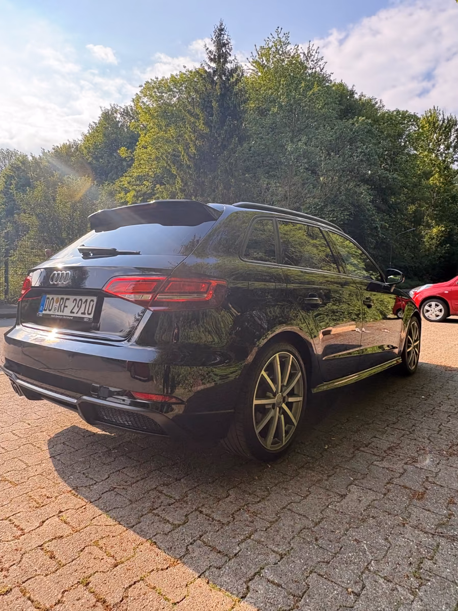 Audi A3 1.5 TFSI Sportback S Tronic - Alcantara/8Fach