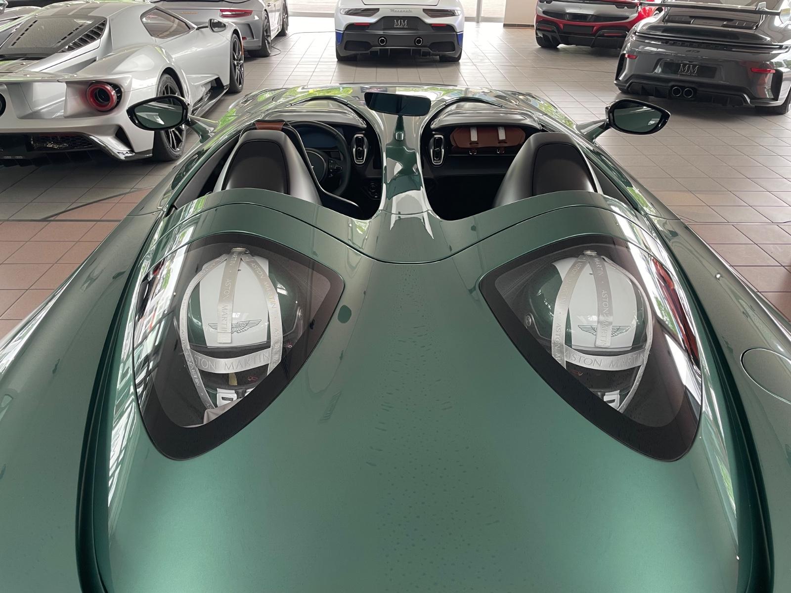 Aston Martin V12 Speedster  "1 OF 88"