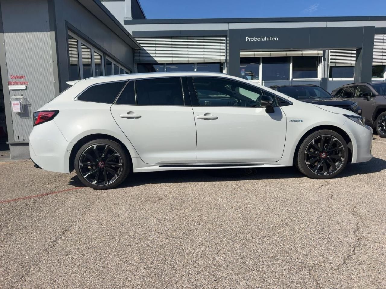 Fahrzeugabbildung Toyota Corolla TS GR Sport 2.0 *Pano+SHZ+RFK+PDC*