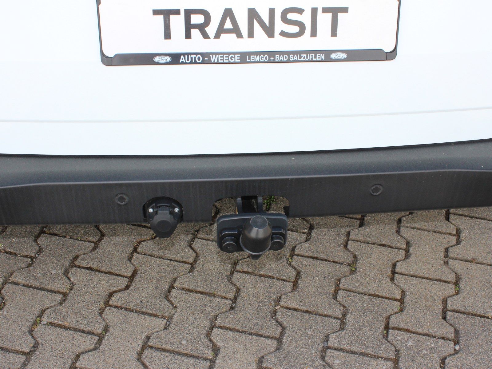 Fahrzeugabbildung Ford Transit Custom 320 L1 FWD Trend