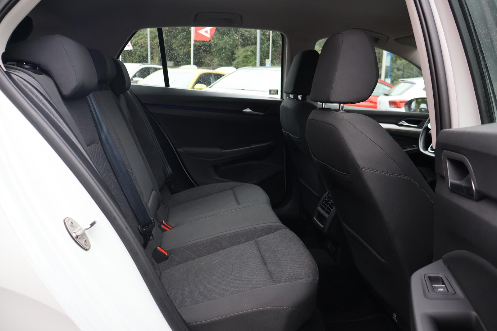 Volkswagen Golf VIII 2.0 TDI LED Navi ACC DAB Tempomat PDC, миниатюра 27