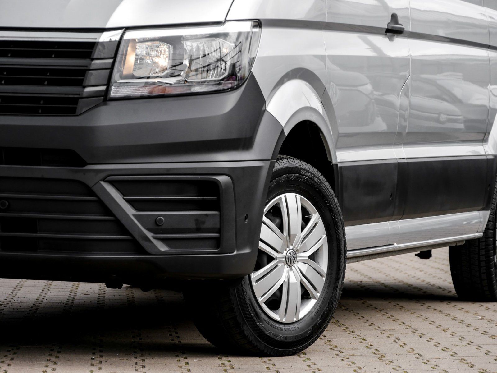 Volkswagen Crafter 35 Kasten MR HD NAVI KLIMA AHK foto 5