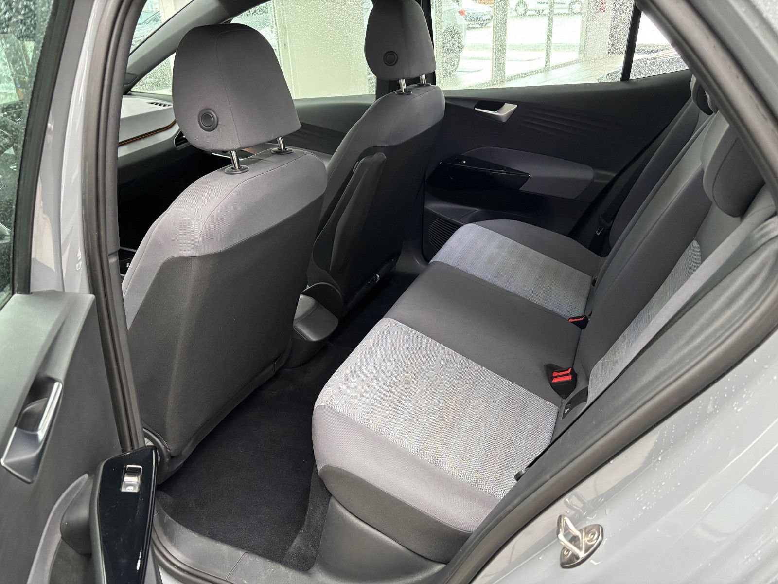 Fahrzeugabbildung Volkswagen ID.3 Pro 107 kW+LED+PDC+NAVI+ISOFIX+GJR