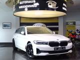 BMW 520d LED Leder PDC Cam LiveCock.DAB SHZ 1 Hand - BMW 520 in Essen