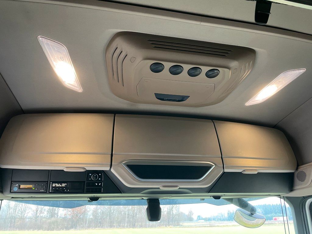 Fahrzeugabbildung DAF FT XG 530