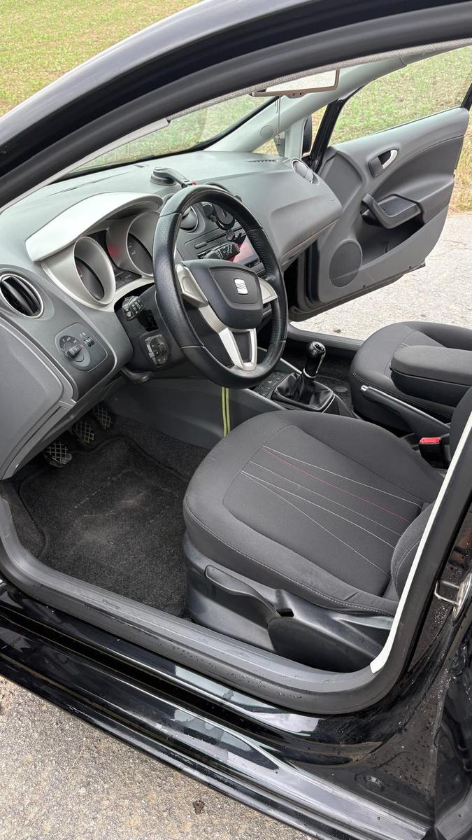 Seat Ibiza 2011 — photo 6