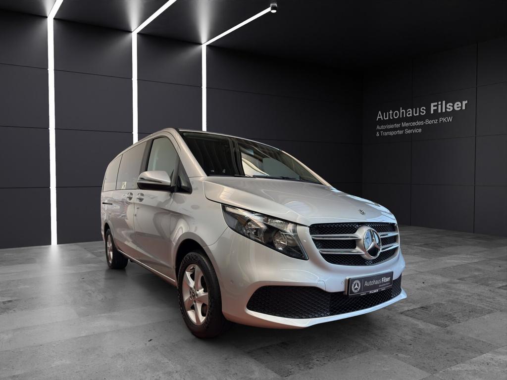 Mercedes-Benz V 220