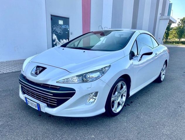 Peugeot 308 Cabriolet 1.6 THP 150CV CC Féline