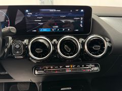 MERCEDES-BENZ B200d DCT PROGR*LEDER*HuD*LED*NAVI*KAMERA*SHZ* MERCEDES-BENZ B200d DCT PROGR*LEDER*HuD*LED*NAVI*KAMERA*SHZ*