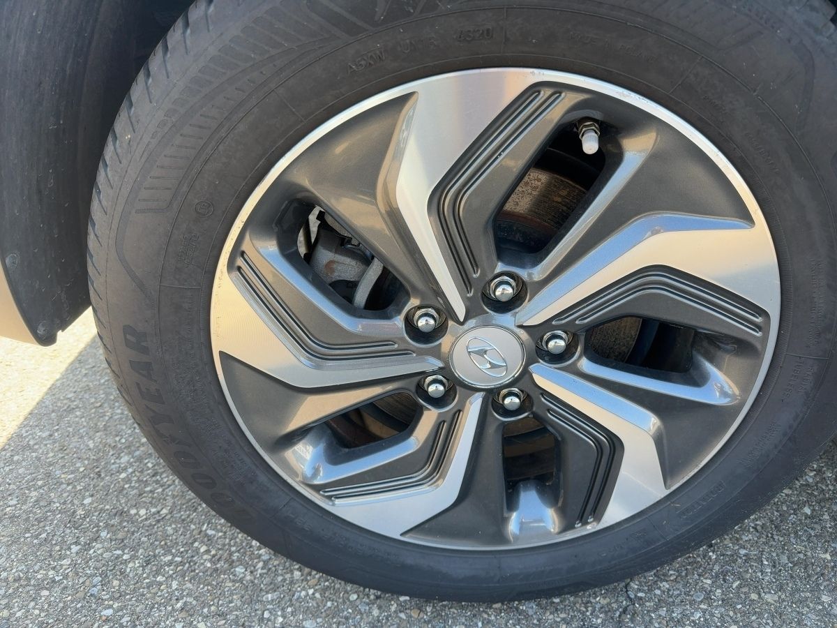 Fahrzeugabbildung Hyundai KONA 1.6 GDI Select Hybrid 2WD AHK SHZ LKHZ
