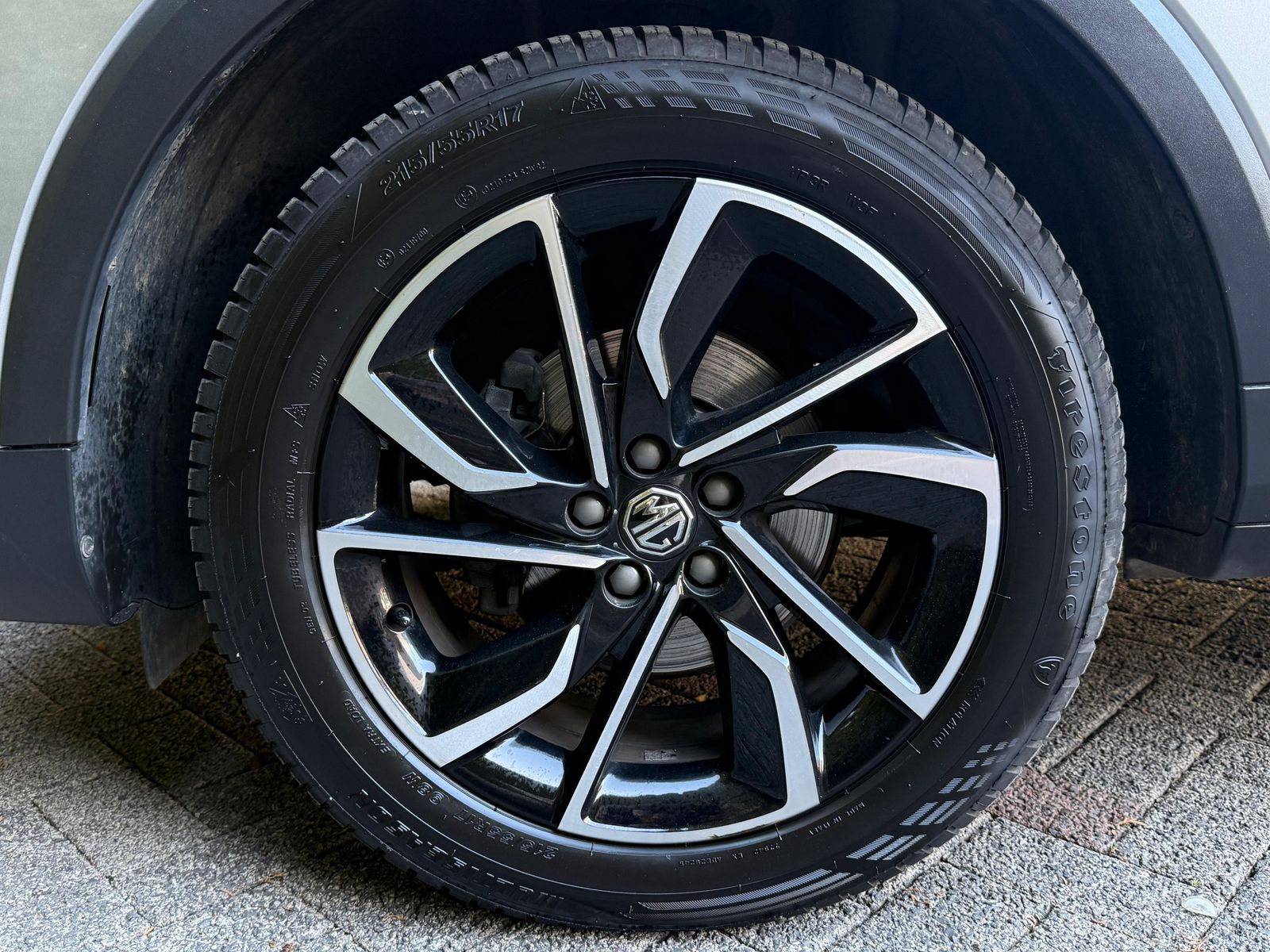Fahrzeugabbildung MG ZS 1.5VTi Aut. Luxury LEDER+LED+NAV+SHZ+KAM+ACC+