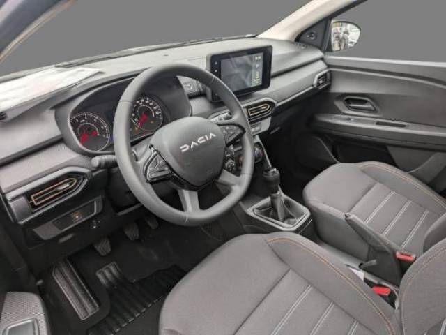 Fahrzeugabbildung Dacia Sandero Stepway Essential TCe 90