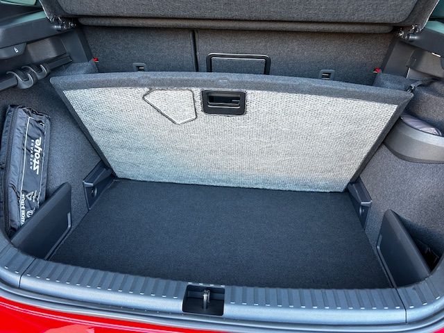 Karoq Sportline NAV;AHK;KAMERA;ACC