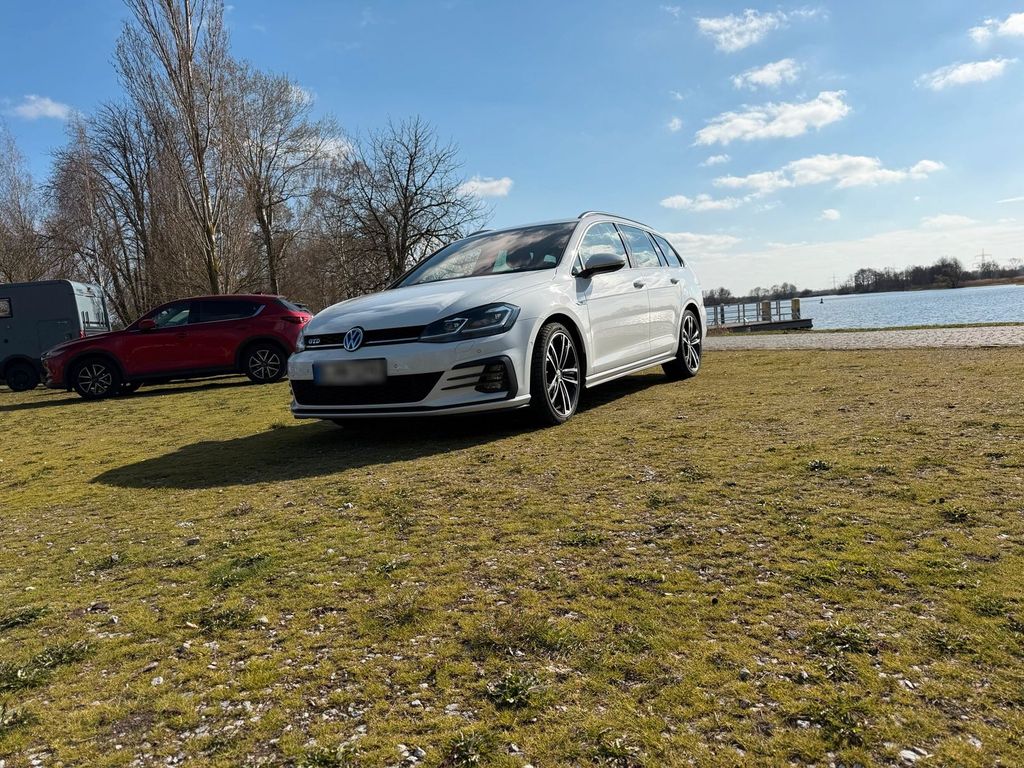 Image of Volkswagen Golf