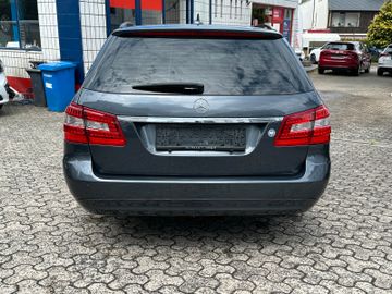 Mercedes E 220 - 5