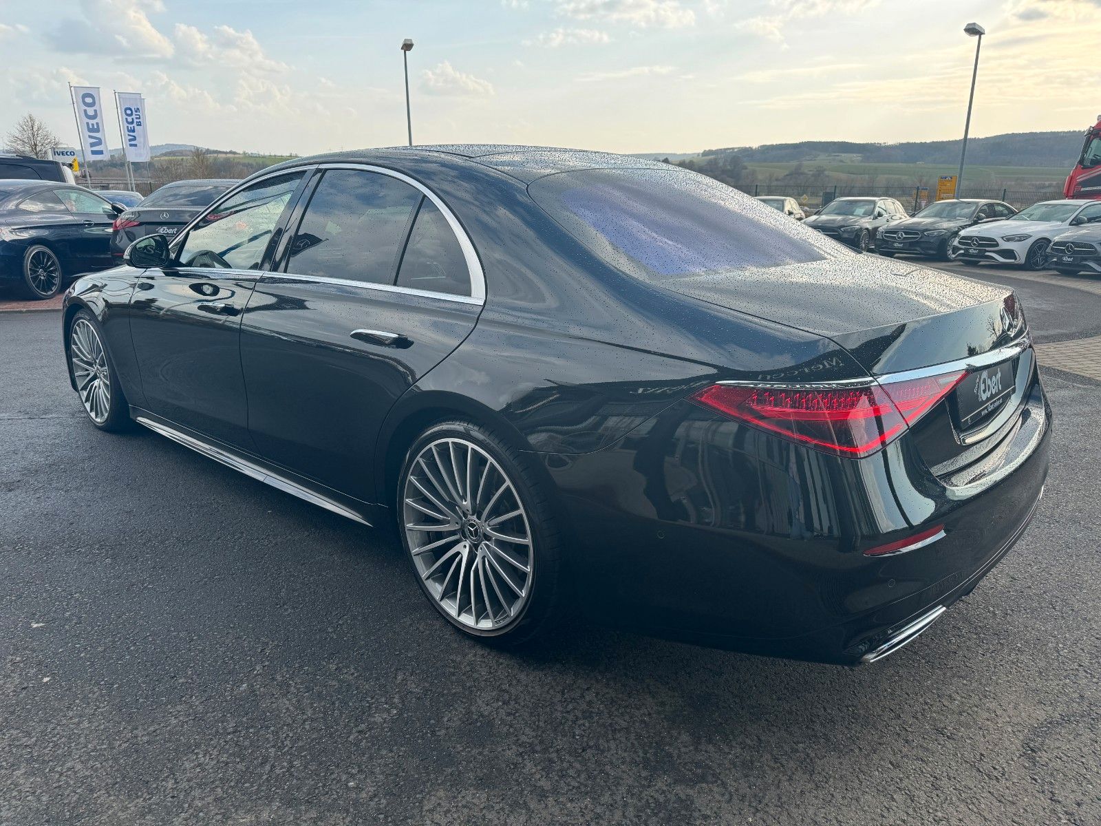 Fahrzeugabbildung Mercedes-Benz S 400d 4M AMG+Pano+Massage+HUD+360+AirM+