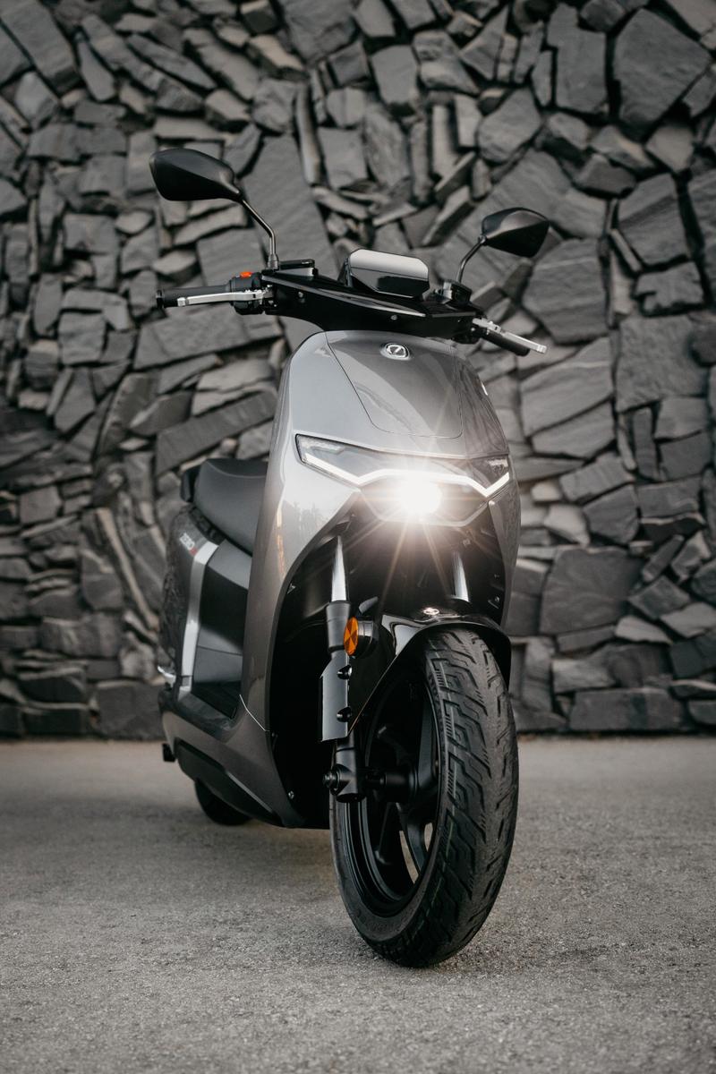 Zero LS1 Elektro-Scooter "Long Range" (99 € Versand)