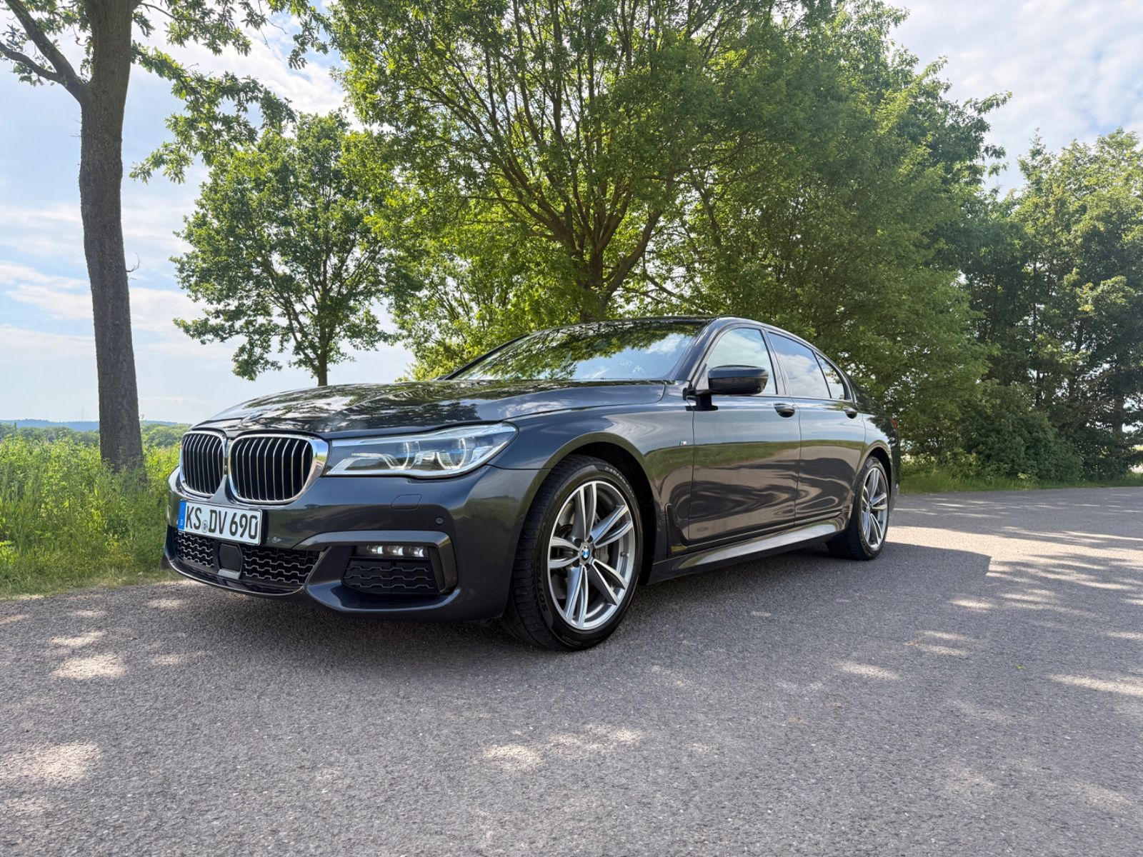 BMW 740xd M Paket voll TV HUD Massage Standheizung