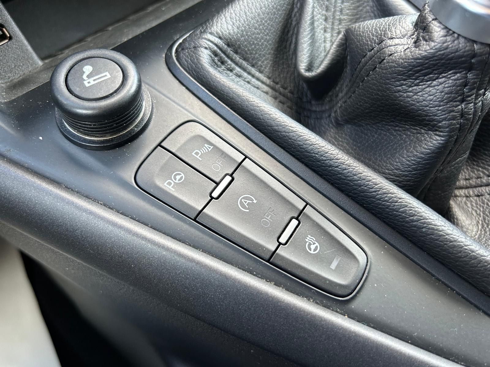 Fahrzeugabbildung Ford Focus Turnier Business°Navi°Winterpaket°AHK