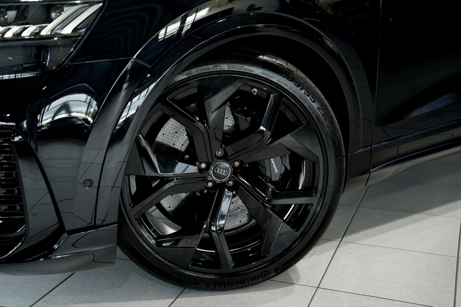 Audi Rsq8