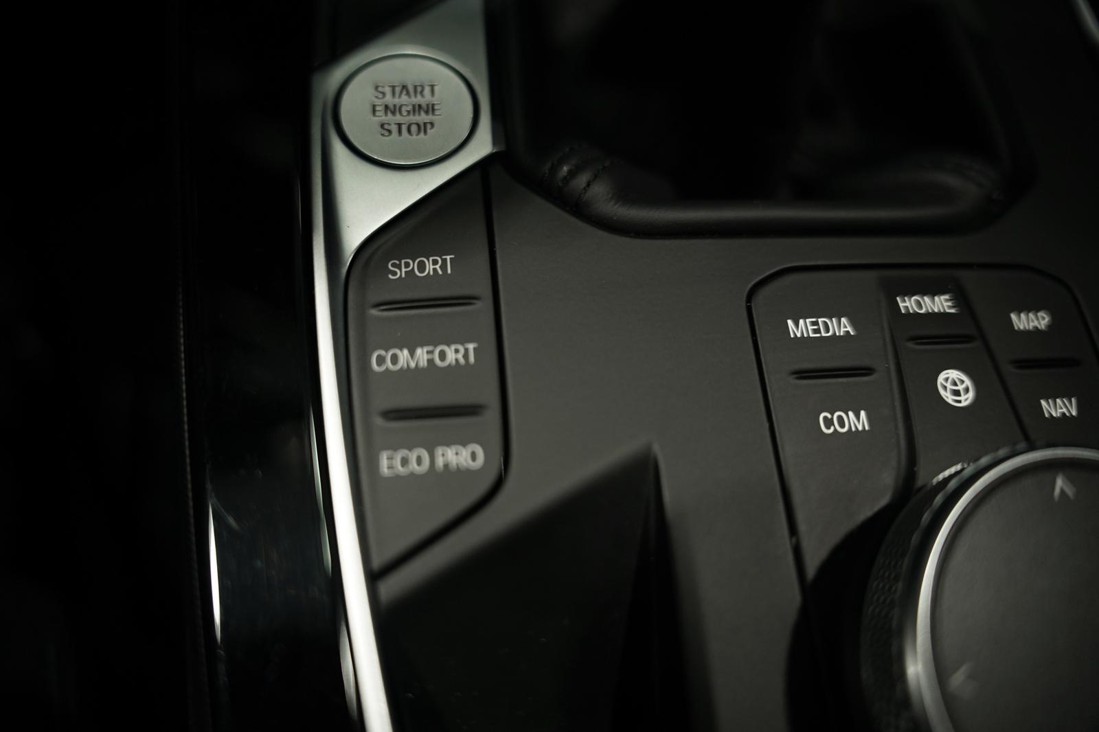 BMW 118 i M Sport *Live-Cockpit *Shadow *Sportsitze, миниатюра 23
