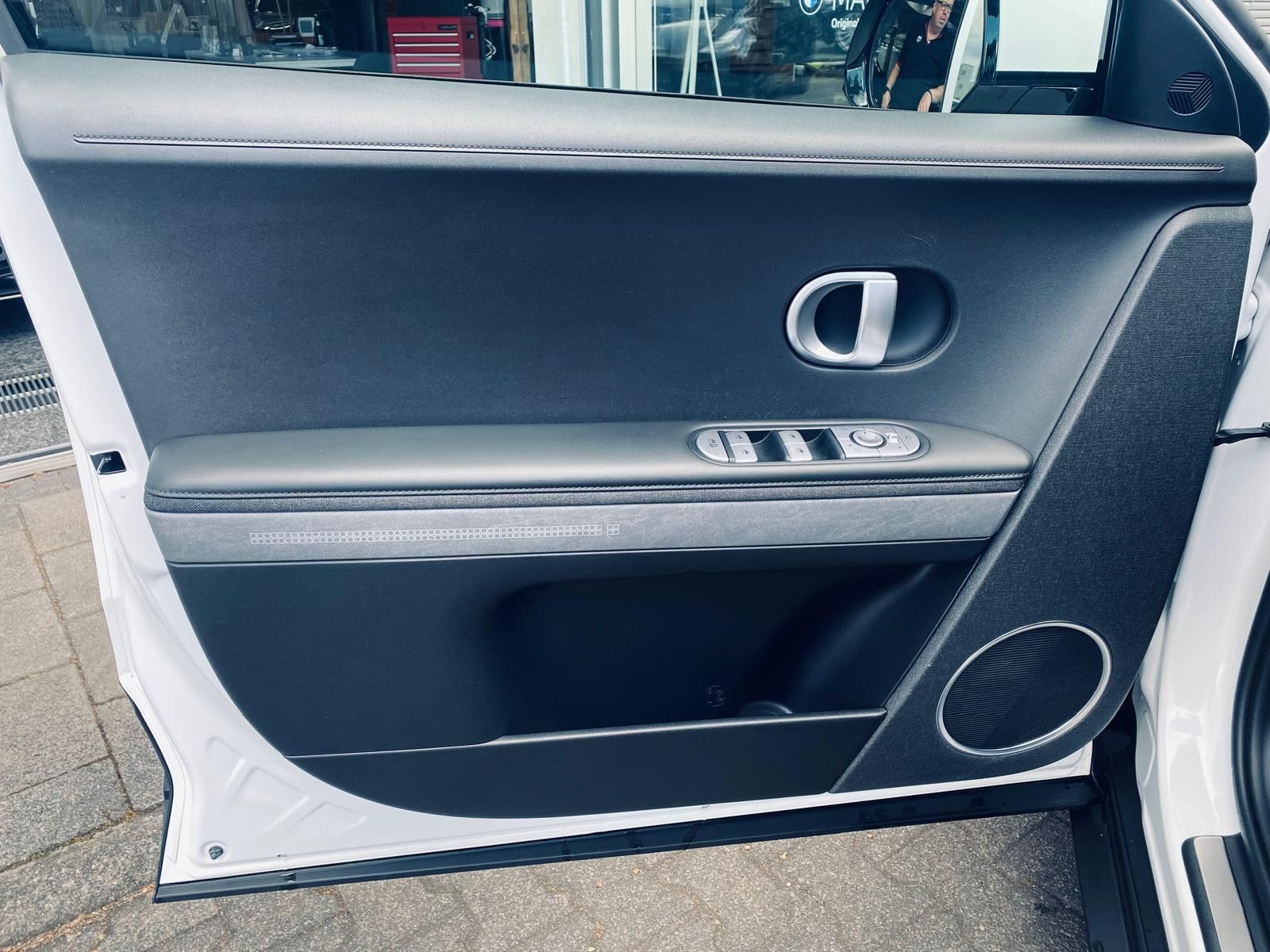 Fahrzeugabbildung Hyundai Ioniq 5 Techniq 4WD WERG.+NAVI+LED+SHZ+KAM+ACC+