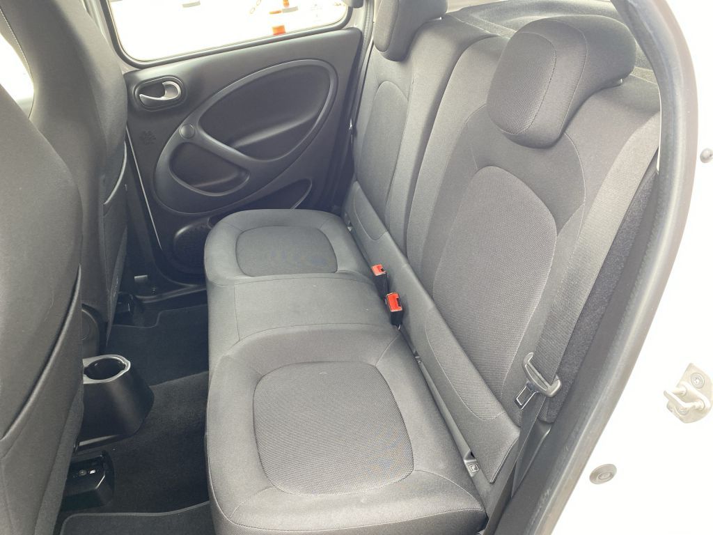 Fahrzeugabbildung Smart smart forfour passion *PDC hinten*Sitzh.*Klimaau