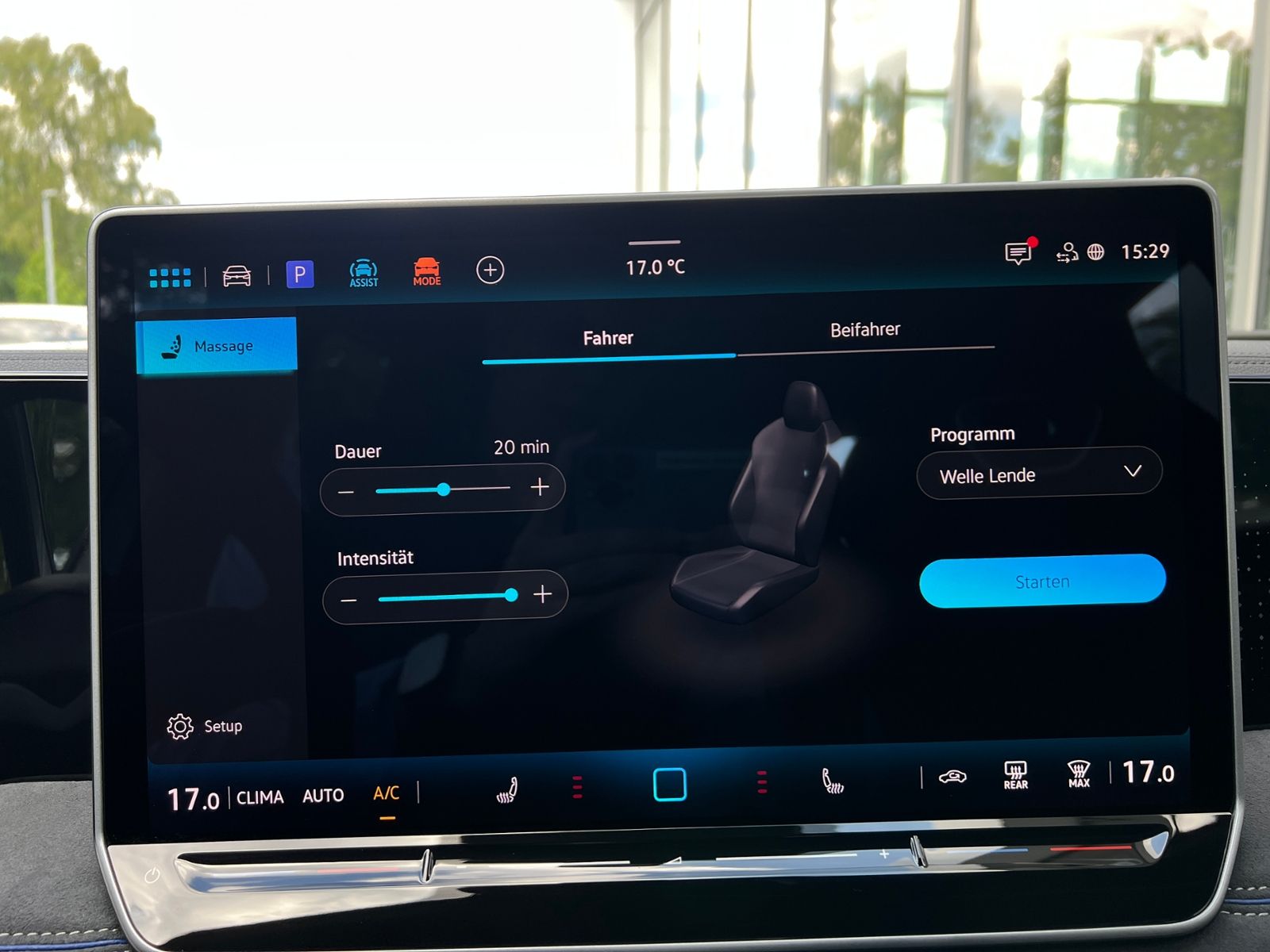 Fahrzeugabbildung Volkswagen Tiguan R-Line 1.5 eTSI DSG *AHK, IQ.Light, ACC,