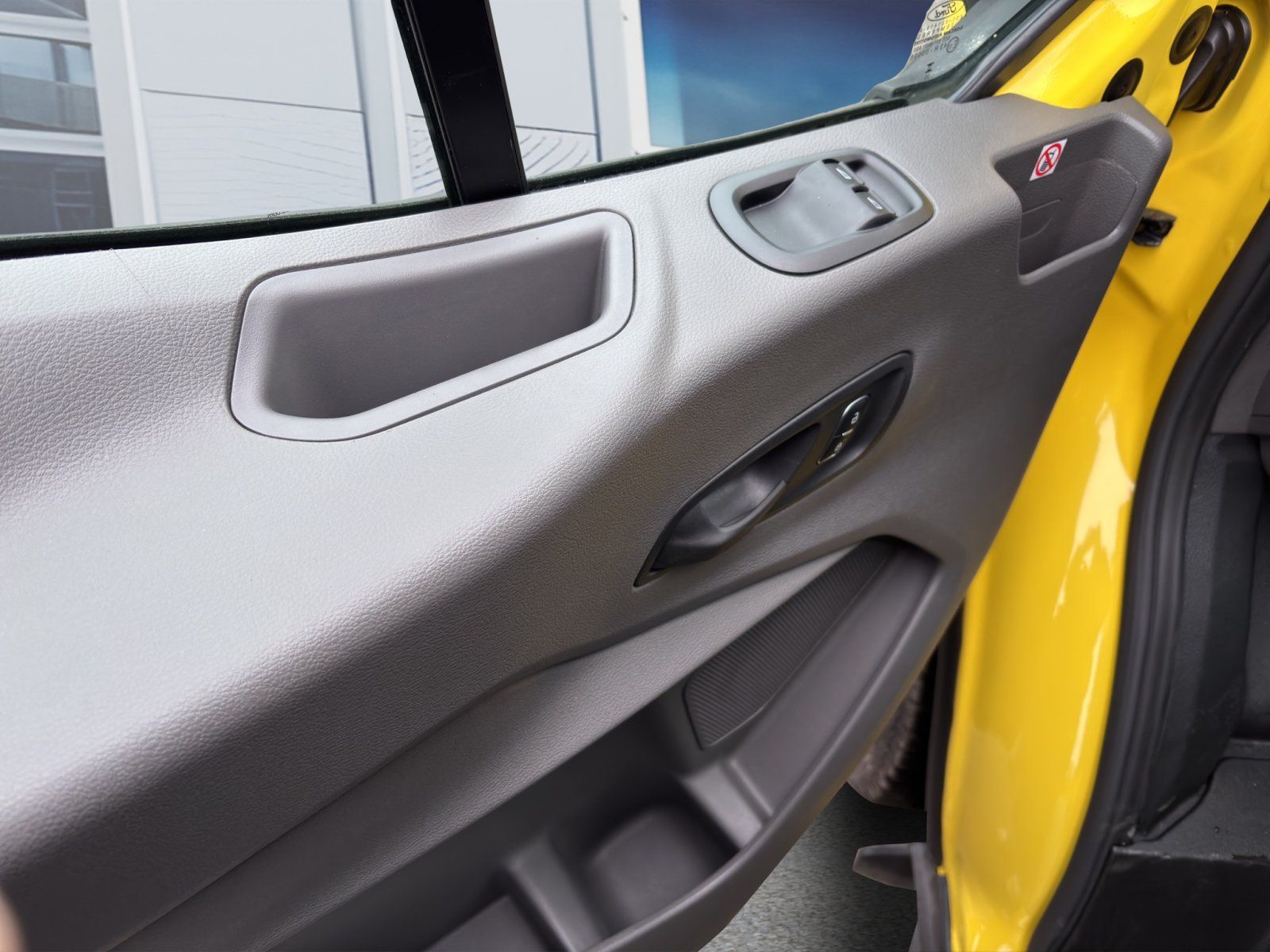 Fahrzeugabbildung Ford Transit 2.0 EcoBlue 350 L2 Einzelkabine Trend