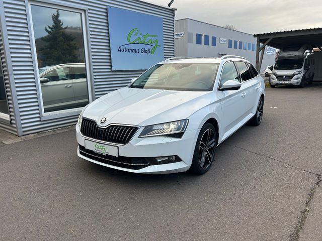 Skoda Superb Combi Sport/Sty+LED+Navi+AHK+PDach+Kamera