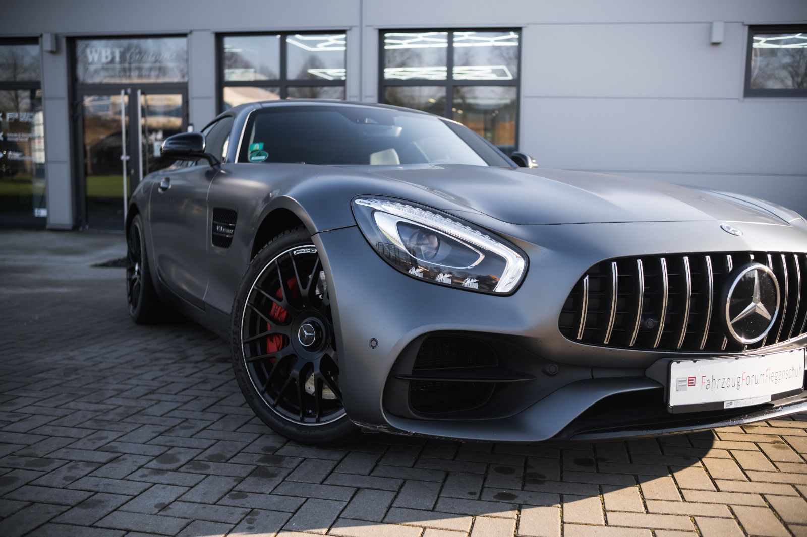 Fahrzeugabbildung Mercedes-Benz AMG GT S Coupe-Facelift-Burmester-Steuer