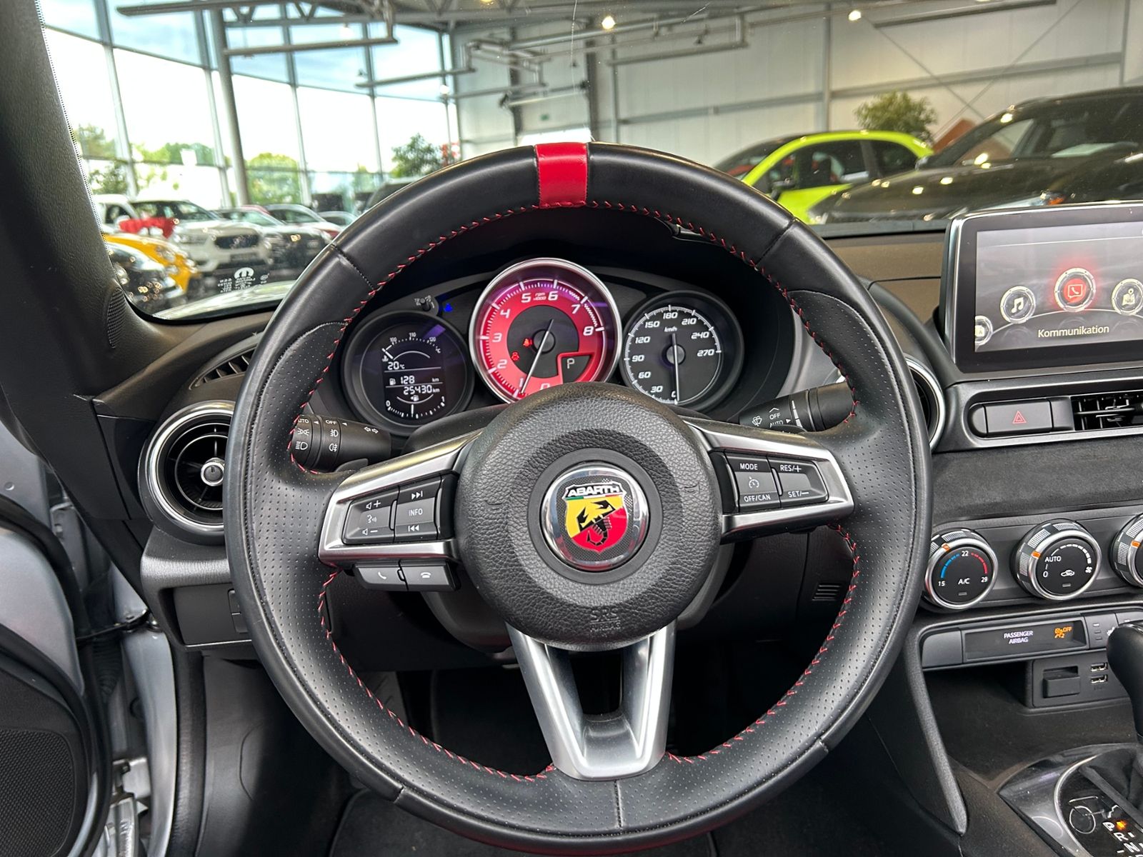 Fahrzeugabbildung Abarth 124 Spider GT  LED LEDER