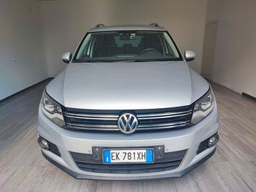 Volkswagen Tiguan - 2