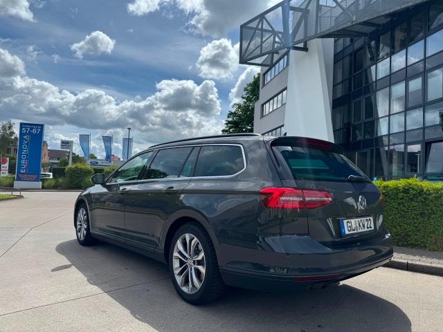 Volkswagen Passat Variant*Virtuel.-Dis*Massage*Dynaudio*Nav