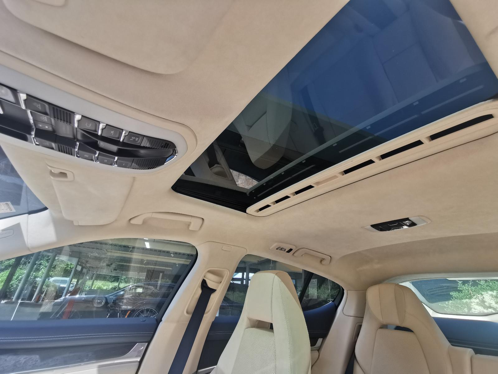 Porsche Panamera Turbo AHK Chauffeur MwSt.