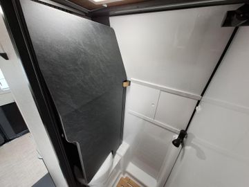 HYMER  ERIBA  HYMERCAR Redwood 601 Explorer 8G LED Fahrkomfort 