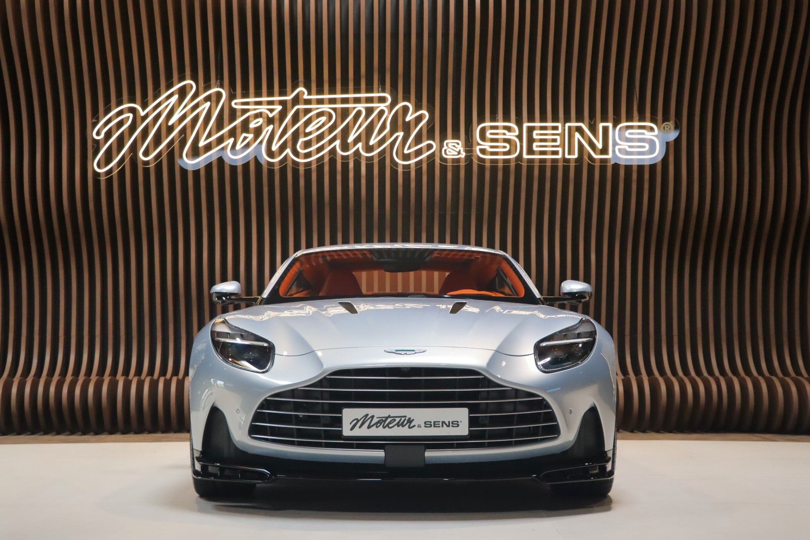 Aston Martin DB12 S 4.0 V8 imagem 3