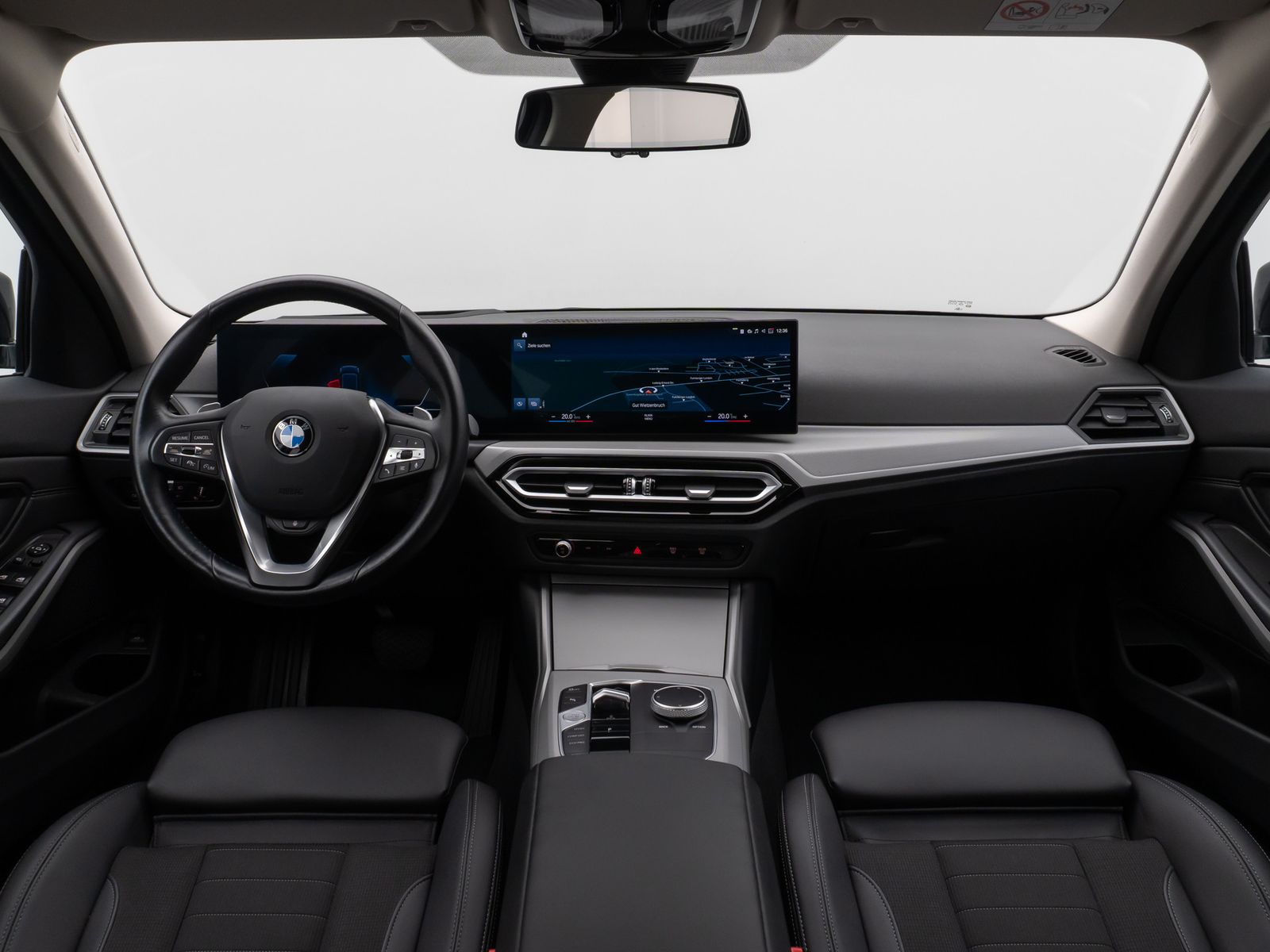Fahrzeugabbildung BMW 320d Kamera DAB HUD Lenkradheizung Alarm Sport