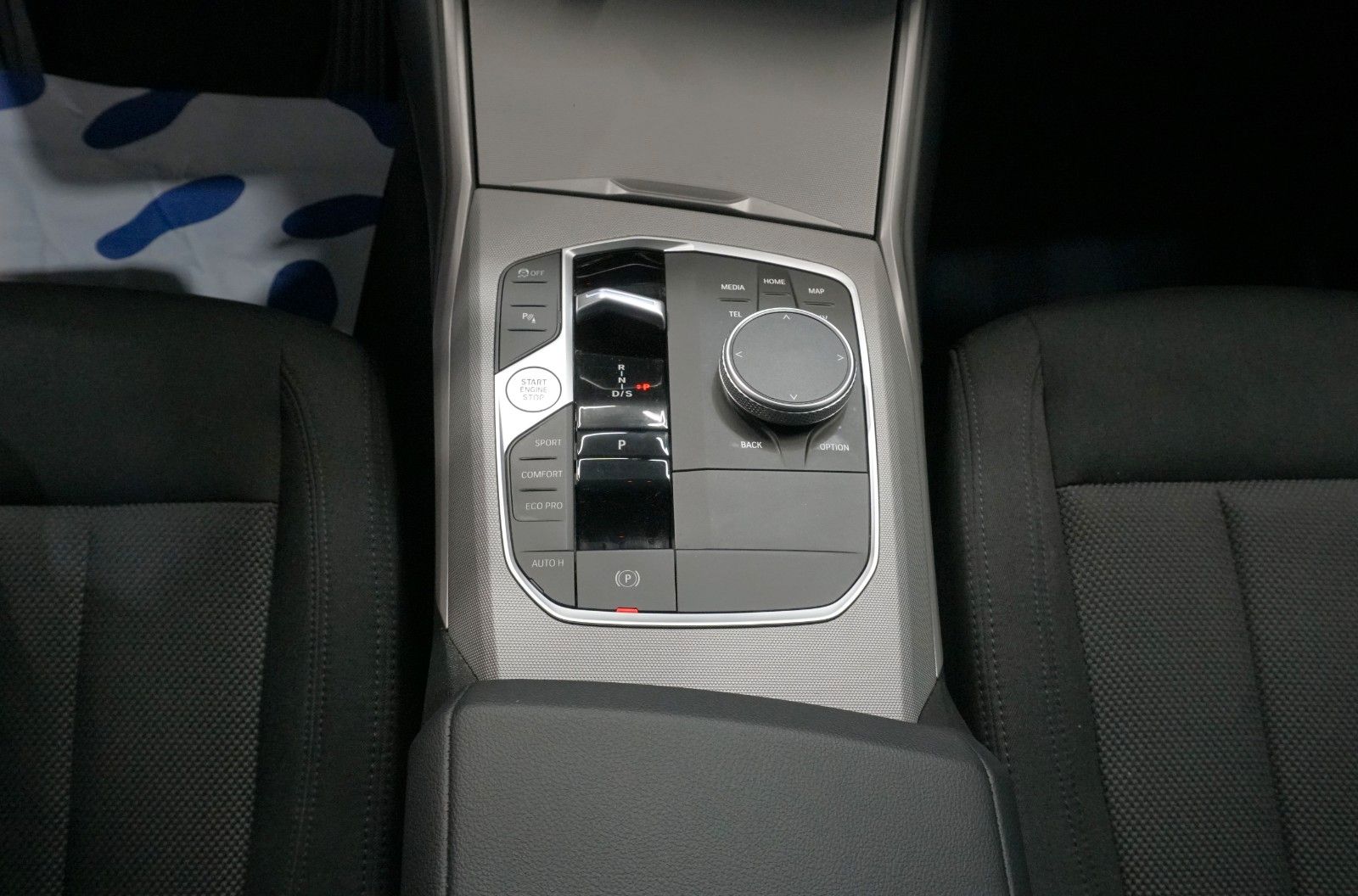 BMW 320 d xDrive Limousine*LED*WIDESCREEN*DAB* foto 15
