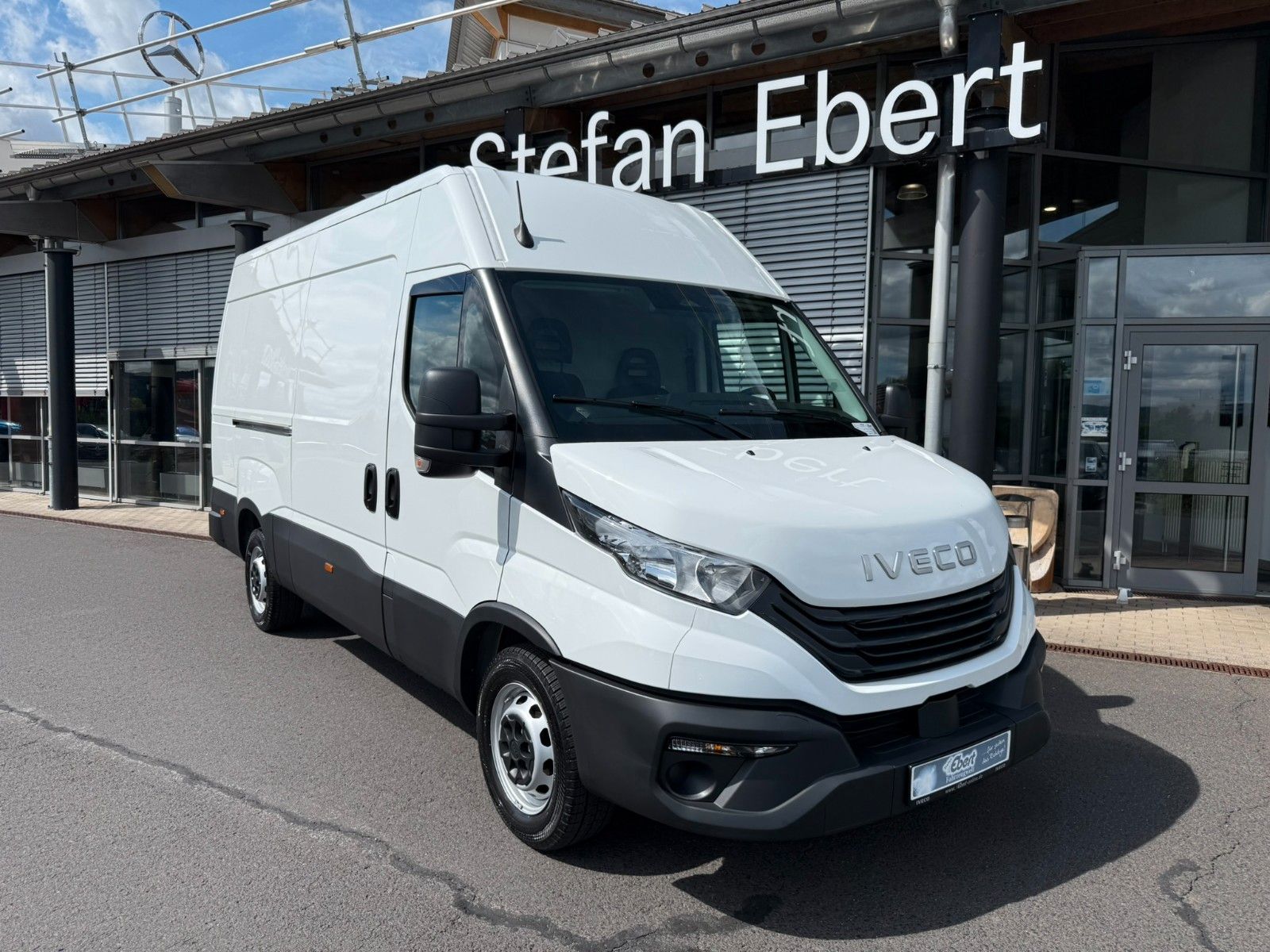 Fahrzeugabbildung Iveco Daily 35S14 V Y ASC-Ausbau Kastenwagen *R 3.520*