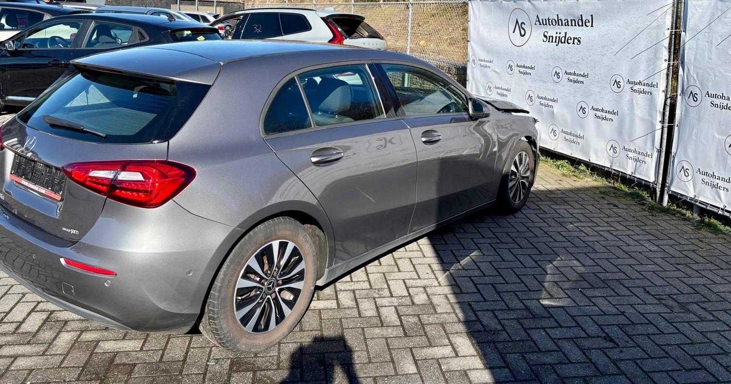 Mercedes-Benz A 180 d