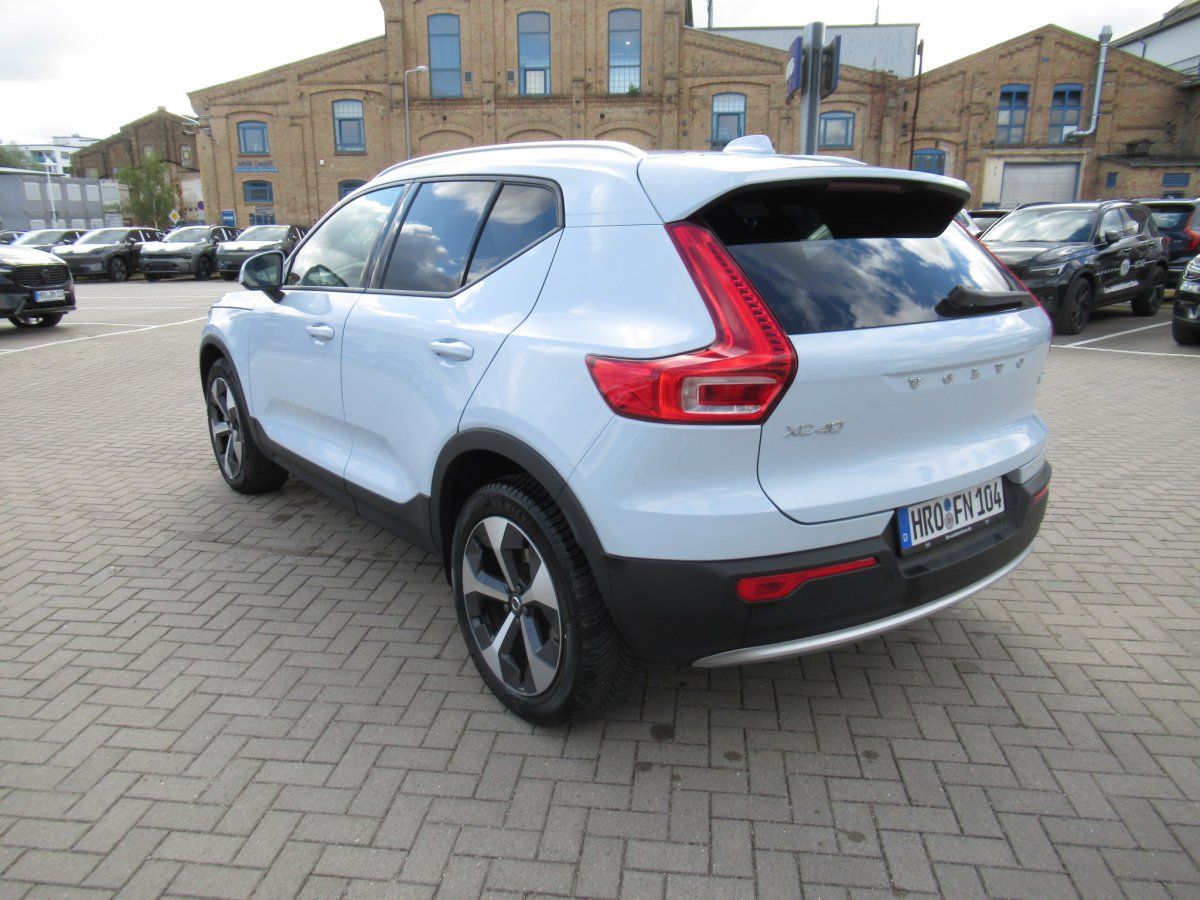 Volvo XC40 B3 Benzin Core Automatik imagem 3