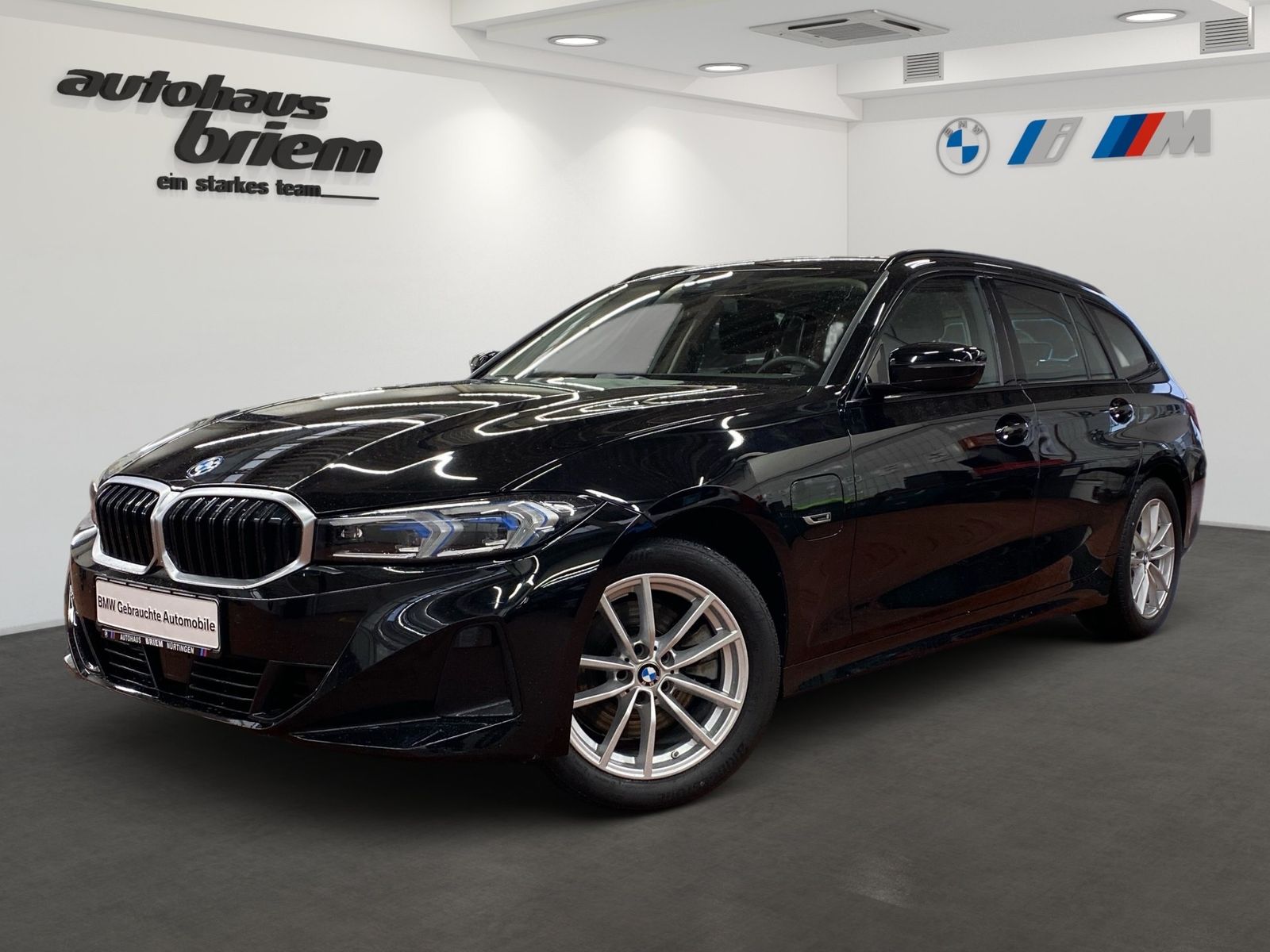 BMW 330e Touring, ab 299,- € mtl. Rate